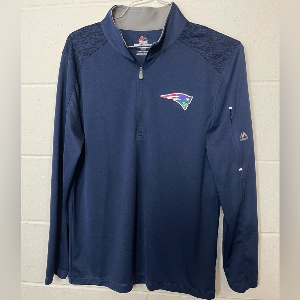 Patriots Majestic Cool Base Quarter-Zip Pullover Men’s M